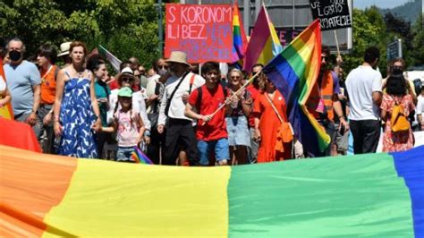 Bosnia: rights activists assaulted following LGBT event ban